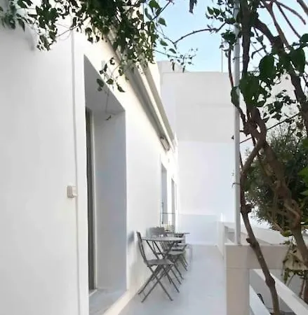 アパート 31 Seafront パロス島