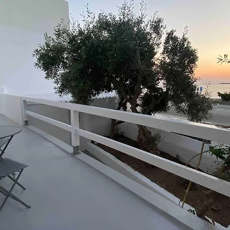 31 Seafront パロス島